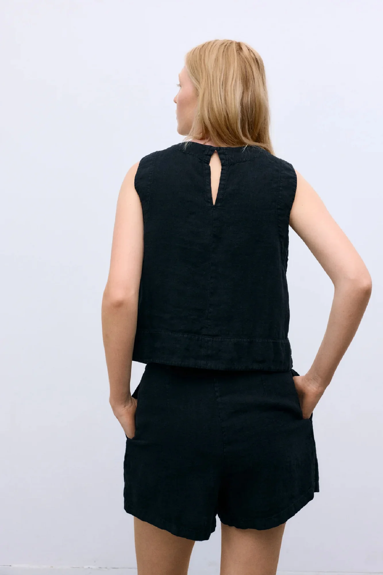 Melissa Linen Shorts - Image 2
