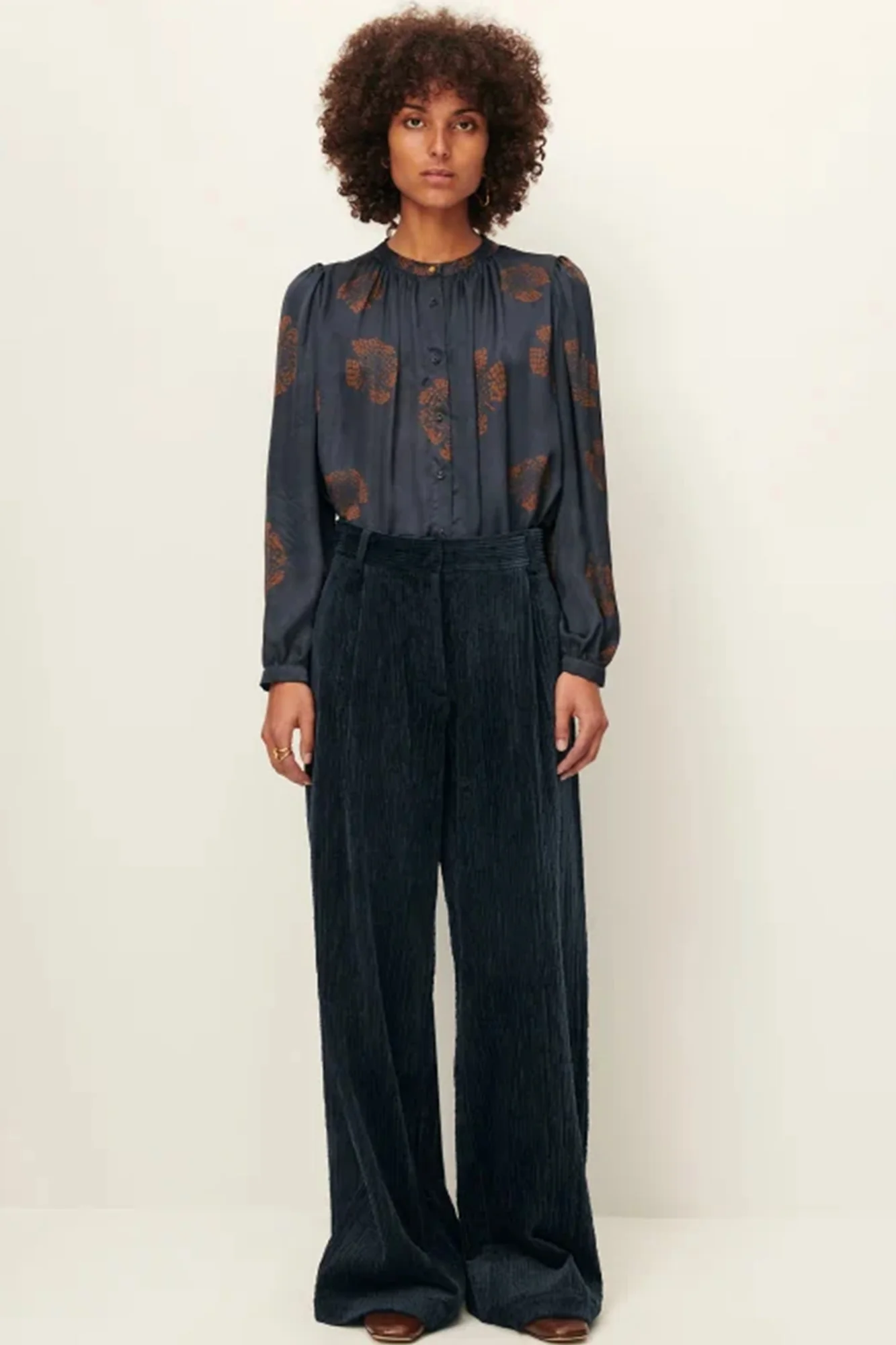 Paseo Corduroy Trousers Night - Image 3