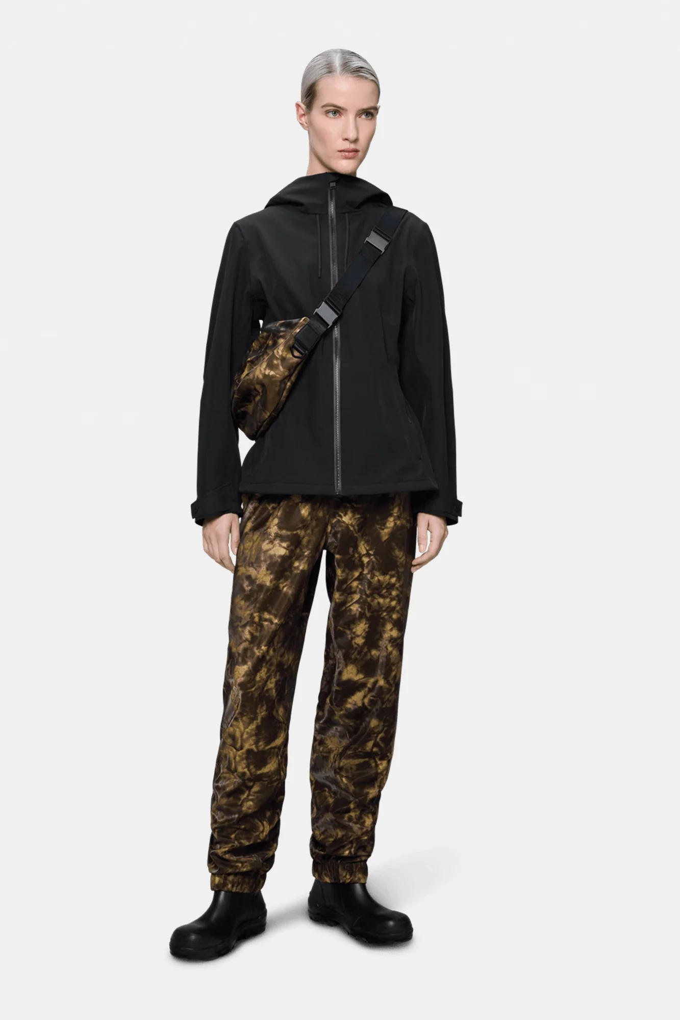 Suva Softshell Jacket Black Woman - Image 5