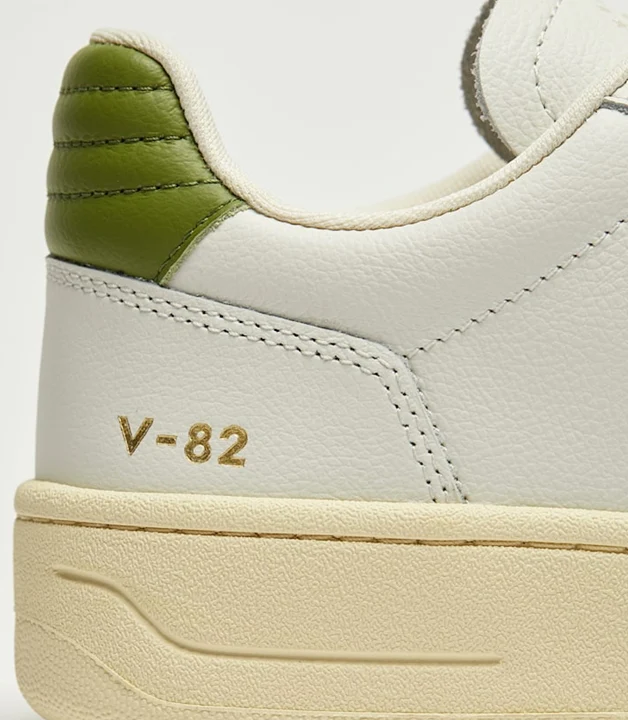 V-82 II Grained White Pierre Kiwi Man - Image 4