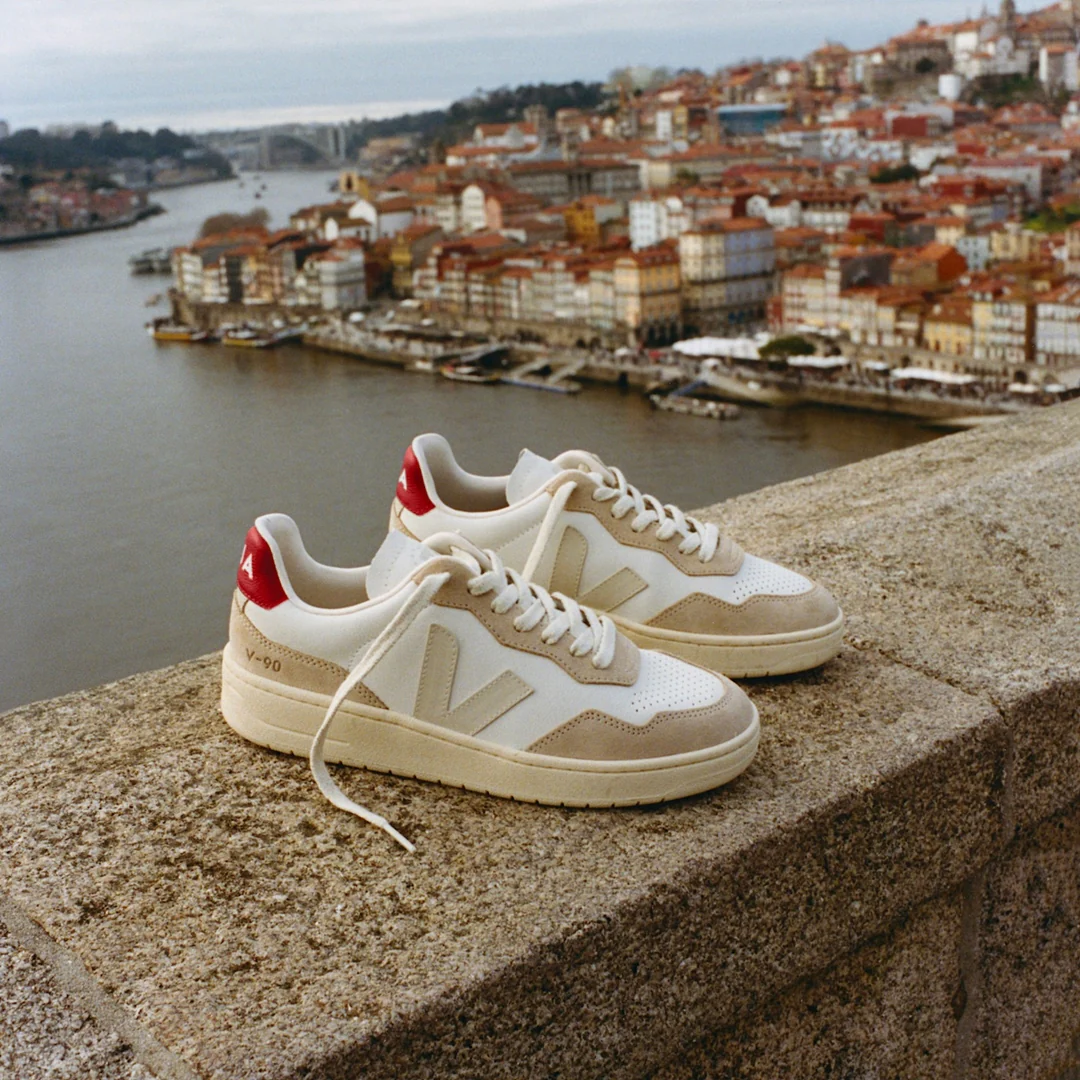 V-90 Leather White Pekin Man - Image 4